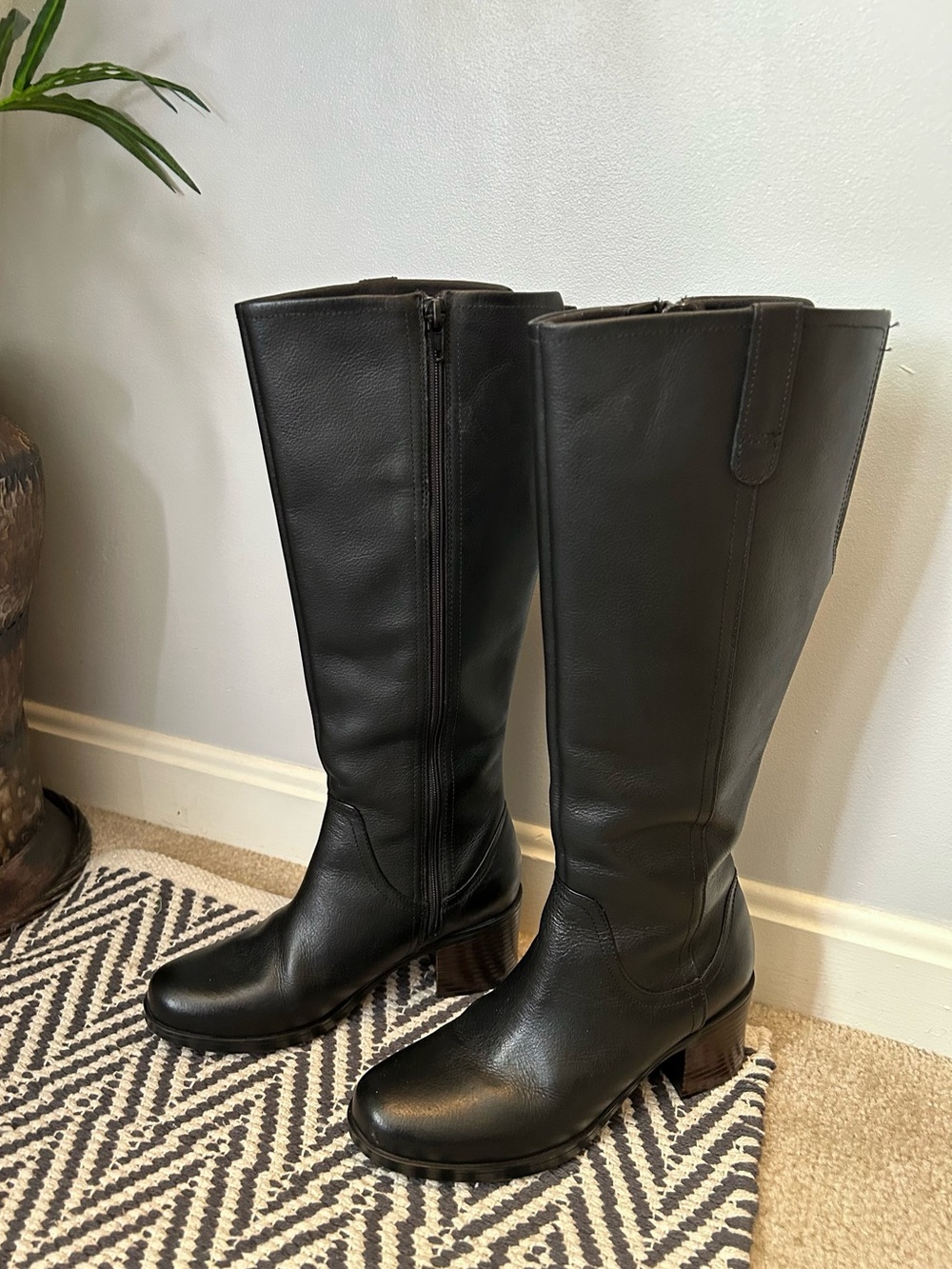 Clarks Classic Timeless Leather Boots, Stack heels with TPR Traction Soles
